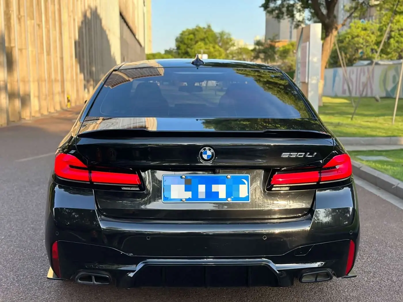 BMW 5 Series 2022 — Photo 13/13