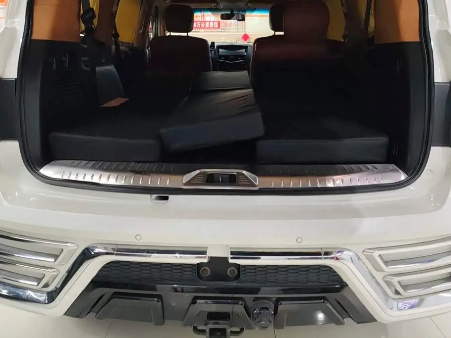 Nissan Patrol 2019 — Photo 4/16