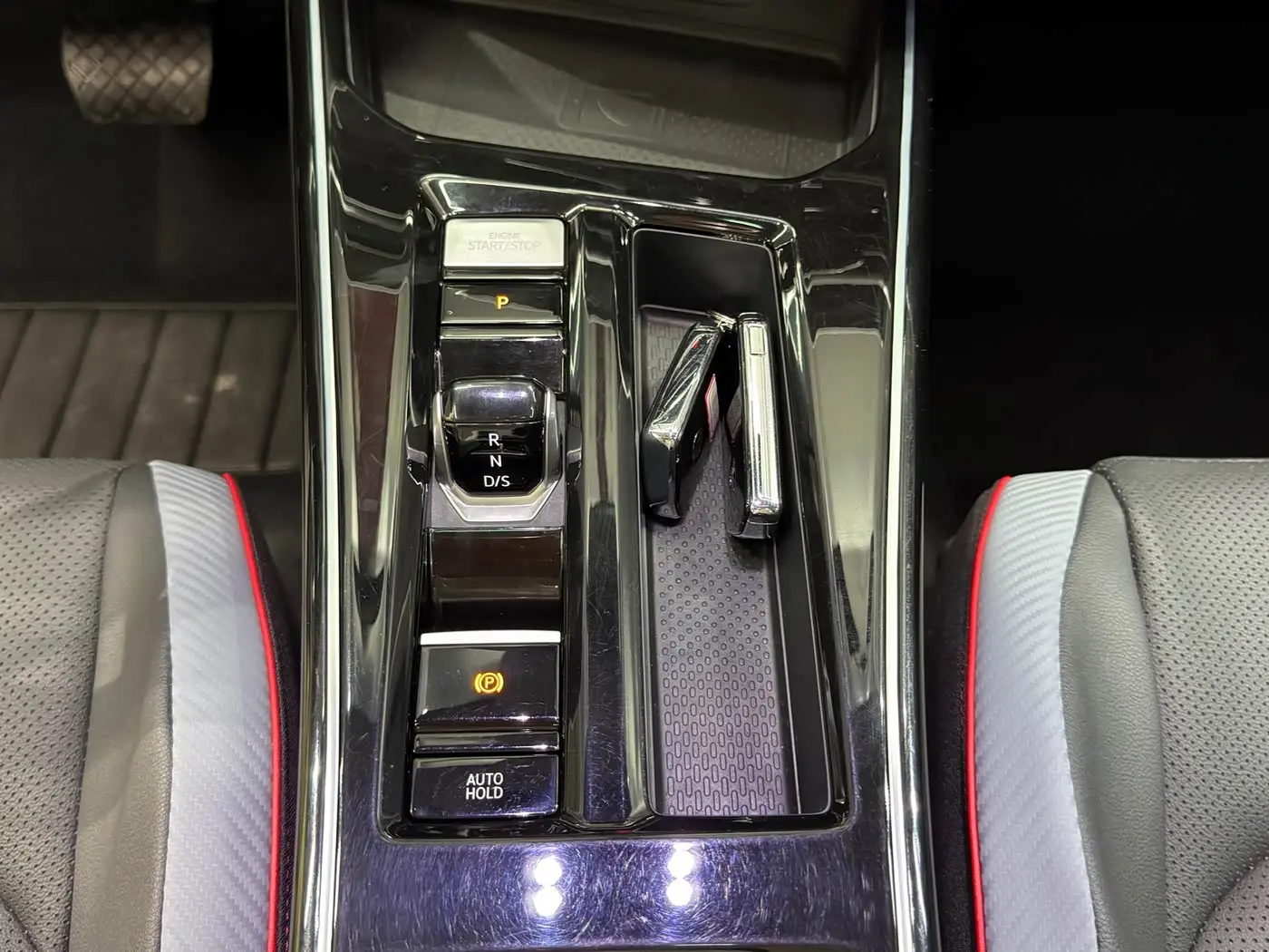 Volkswagen Lamando 2023 — Photo 17/20