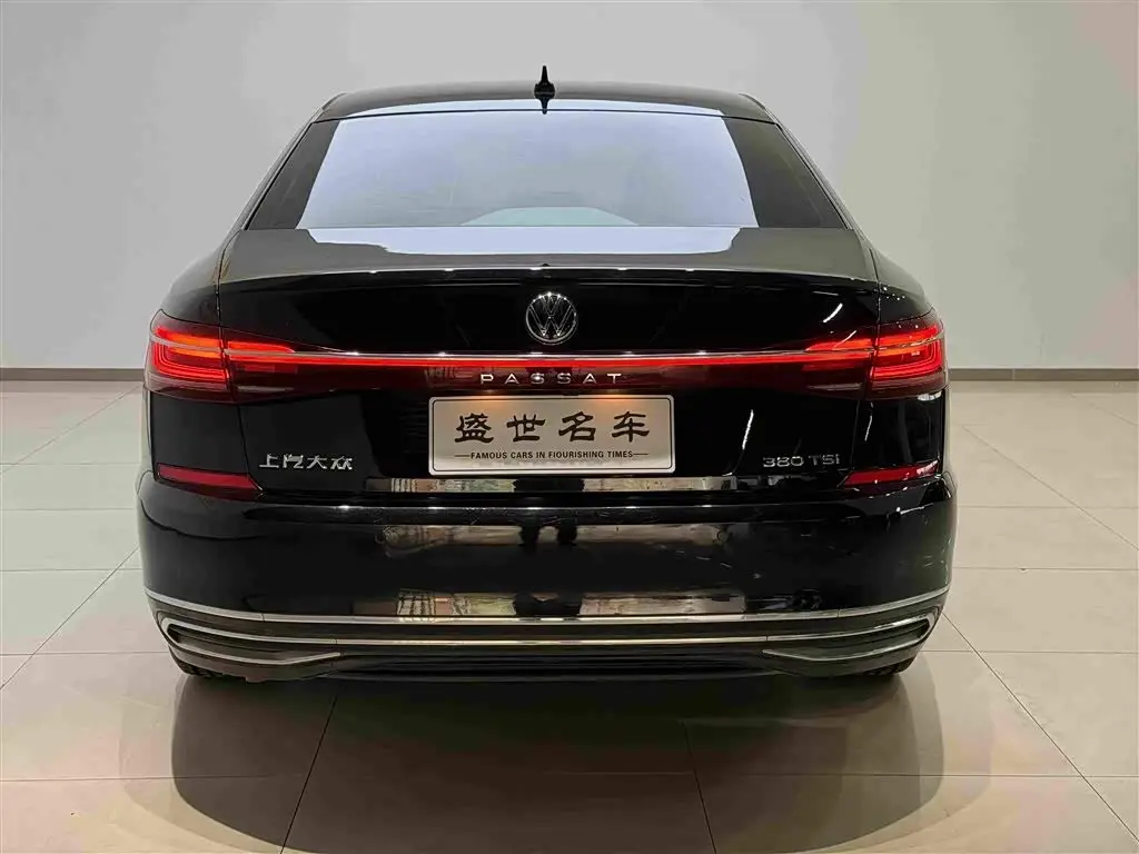Volkswagen Passat 2022 — Şəkil 12/13