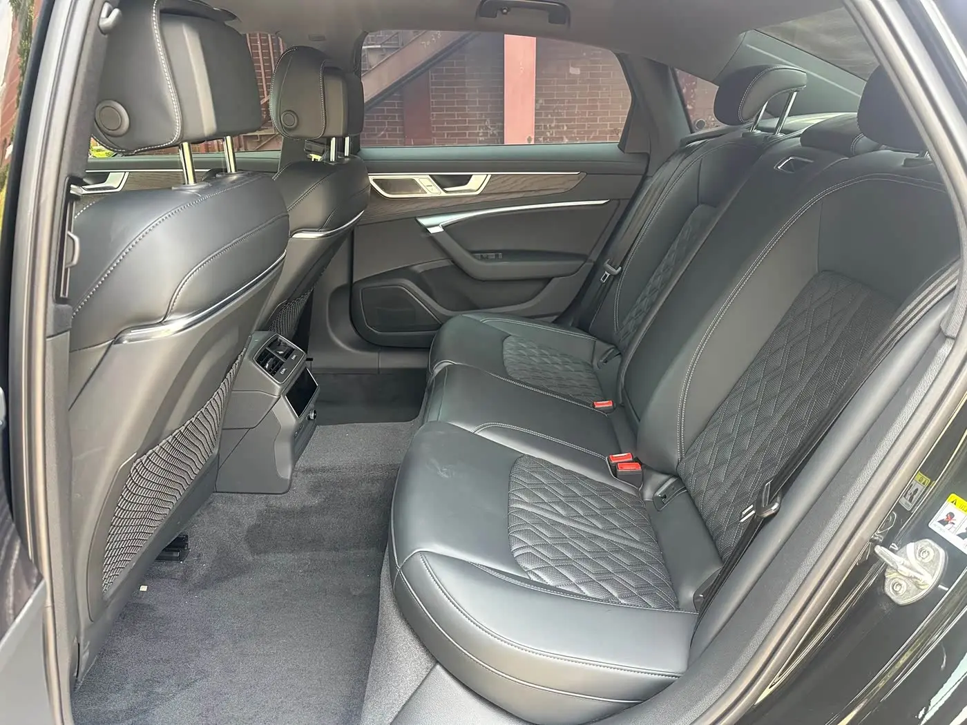 Audi A6L 2026 — Photo 10/16