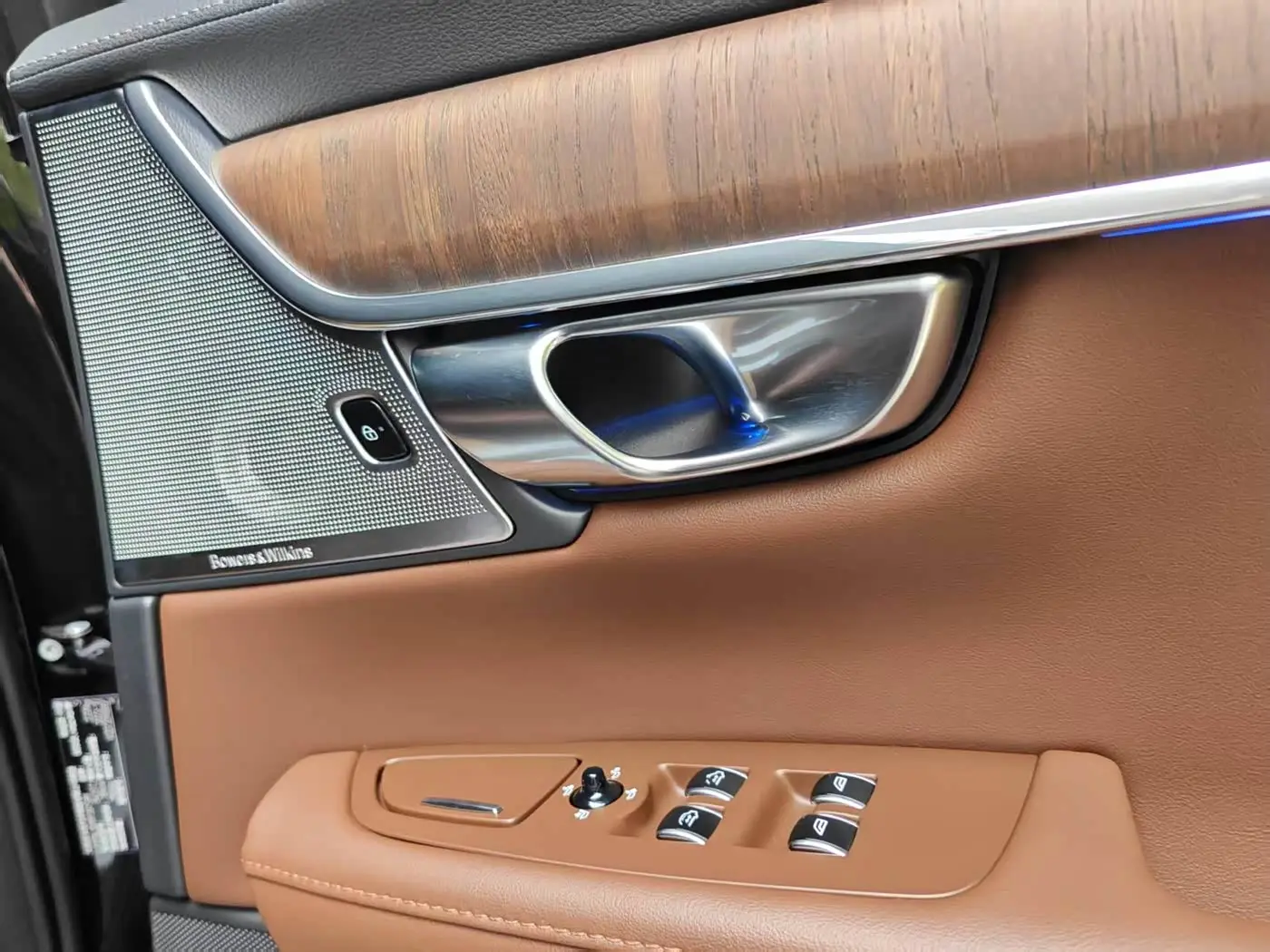Volvo S90 2023 — Фото 14/18