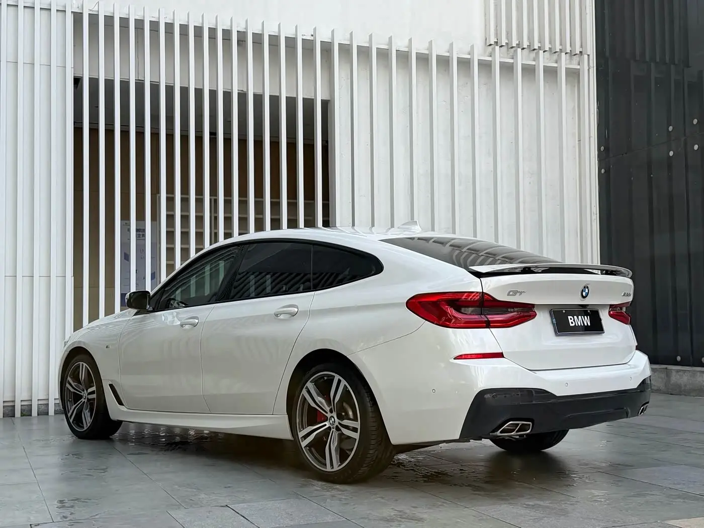 BMW 6 Series GT 2021 — Фото 15/17
