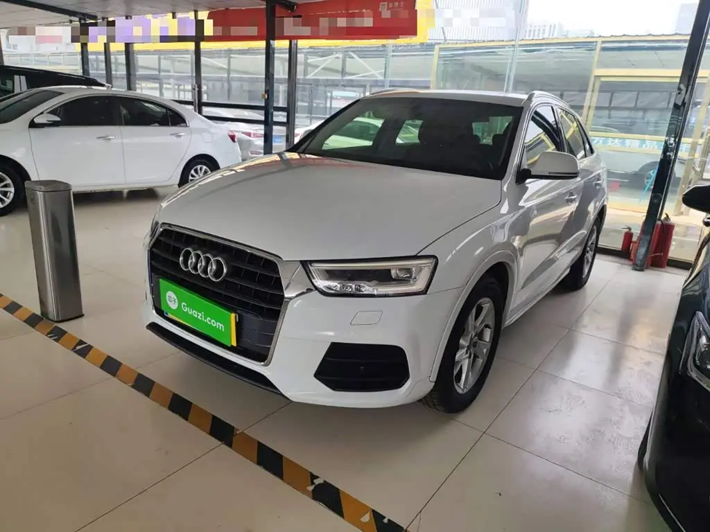 Audi Q3 2019 — Фото 1/20