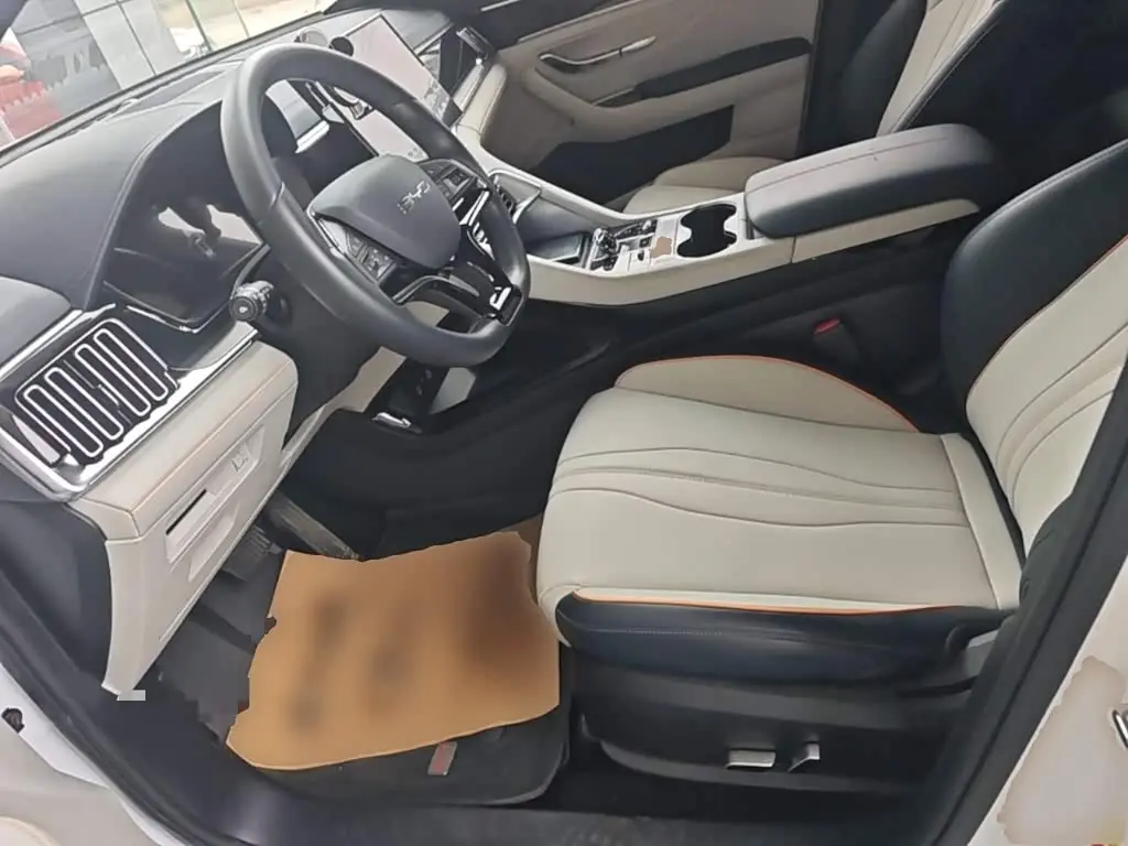 BYD Song PLUS PHEV 2024 — Photo 15/20