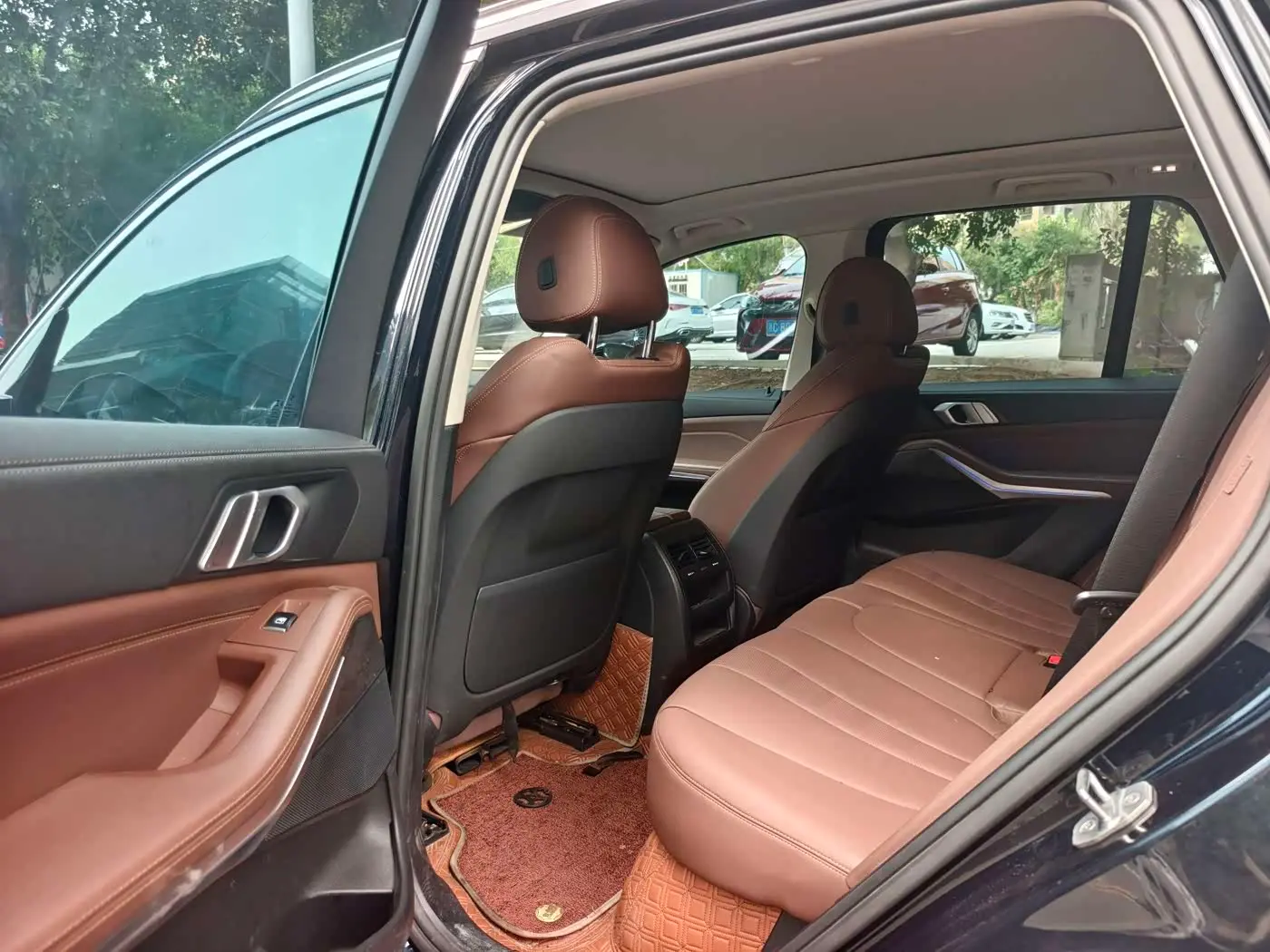 BMW X5 2019 — Photo 8/13