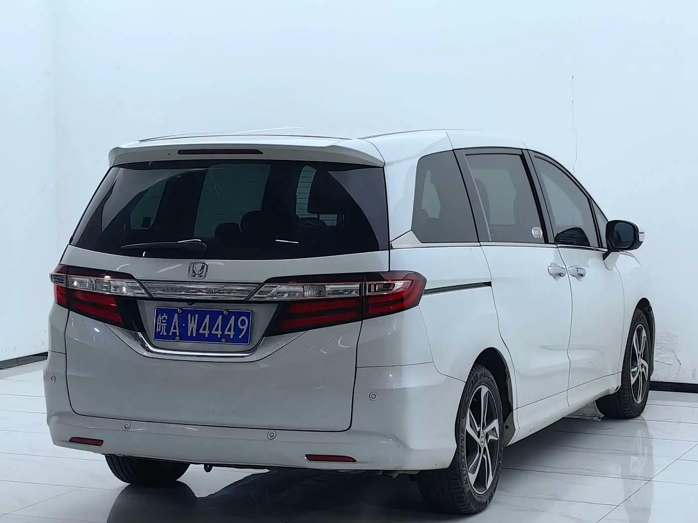 Honda Odyssey 2018 — Photo 16/16