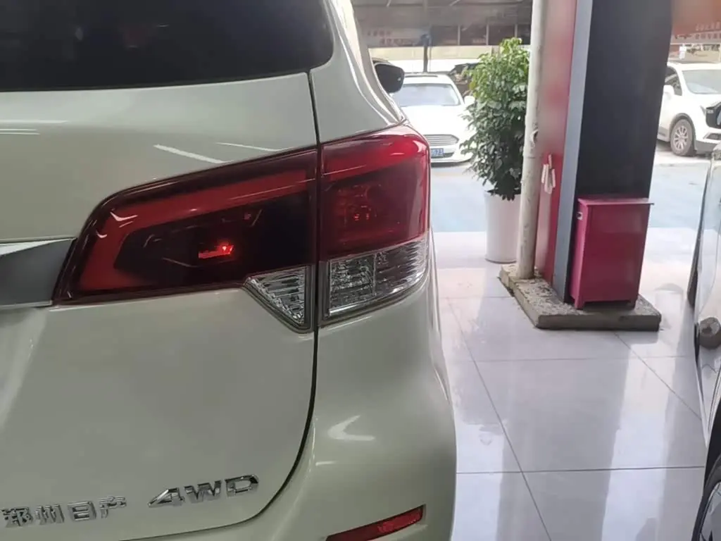 Nissan Terra 2022 — Photo 8/20