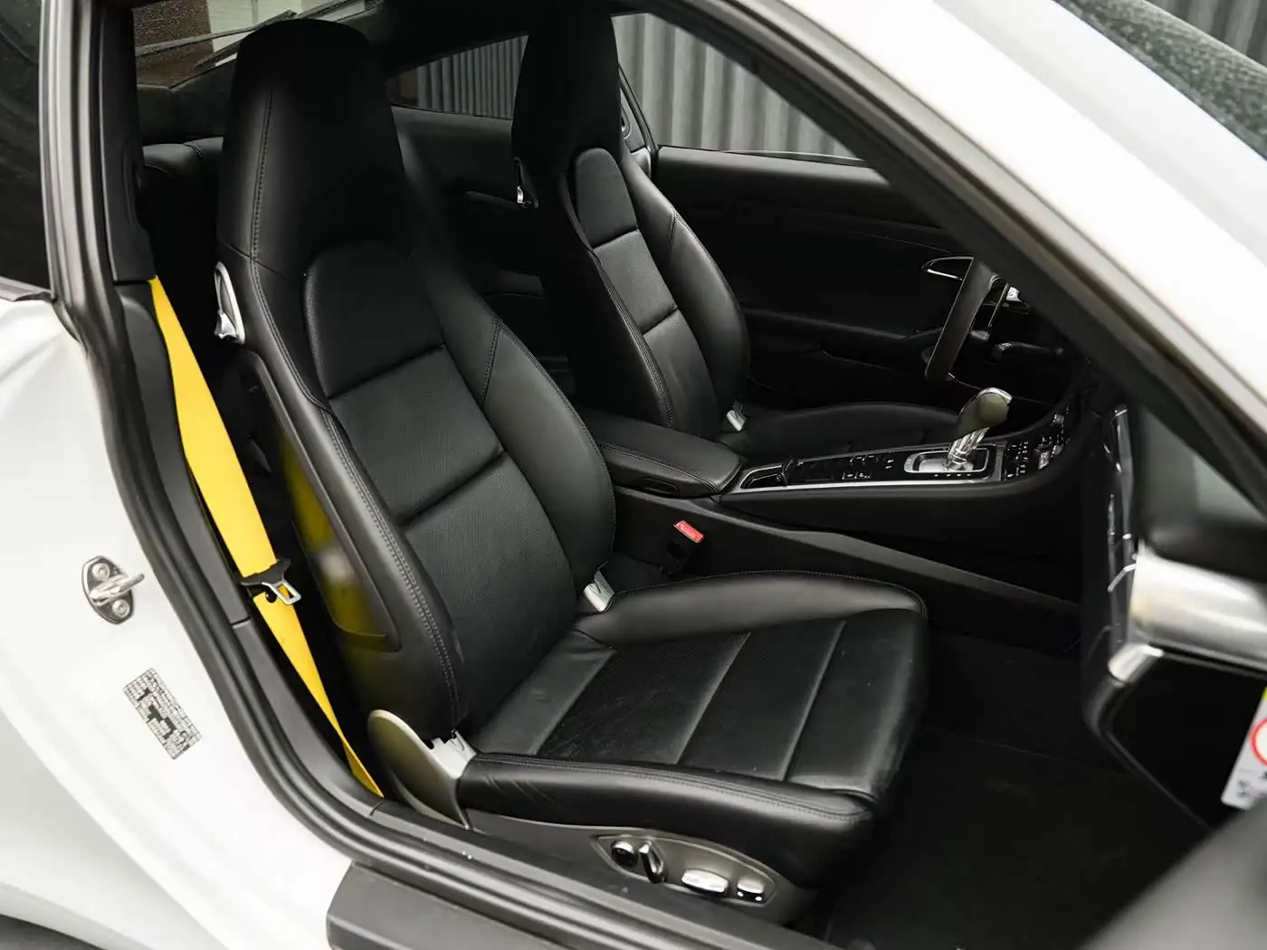 Porsche 911 2018 — Photo 8/9