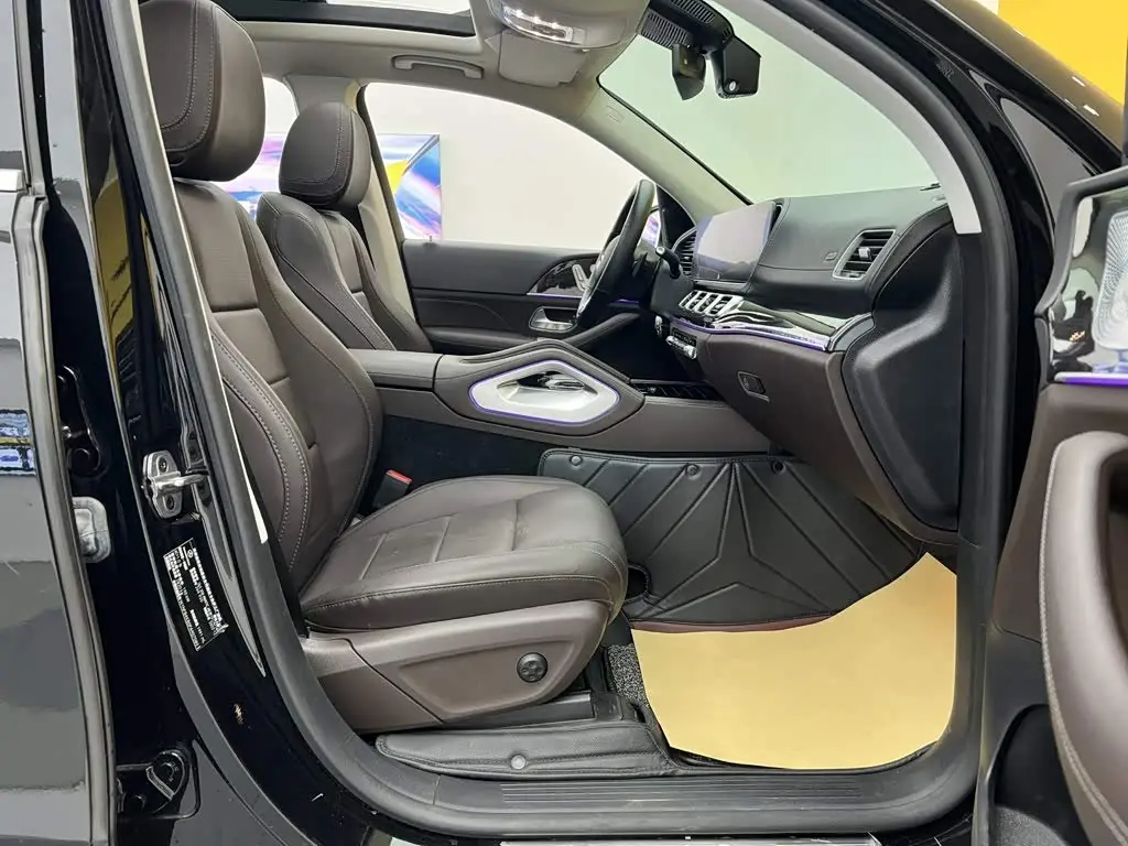 Mercedes-Benz GLE 2023 — Фото 17/20