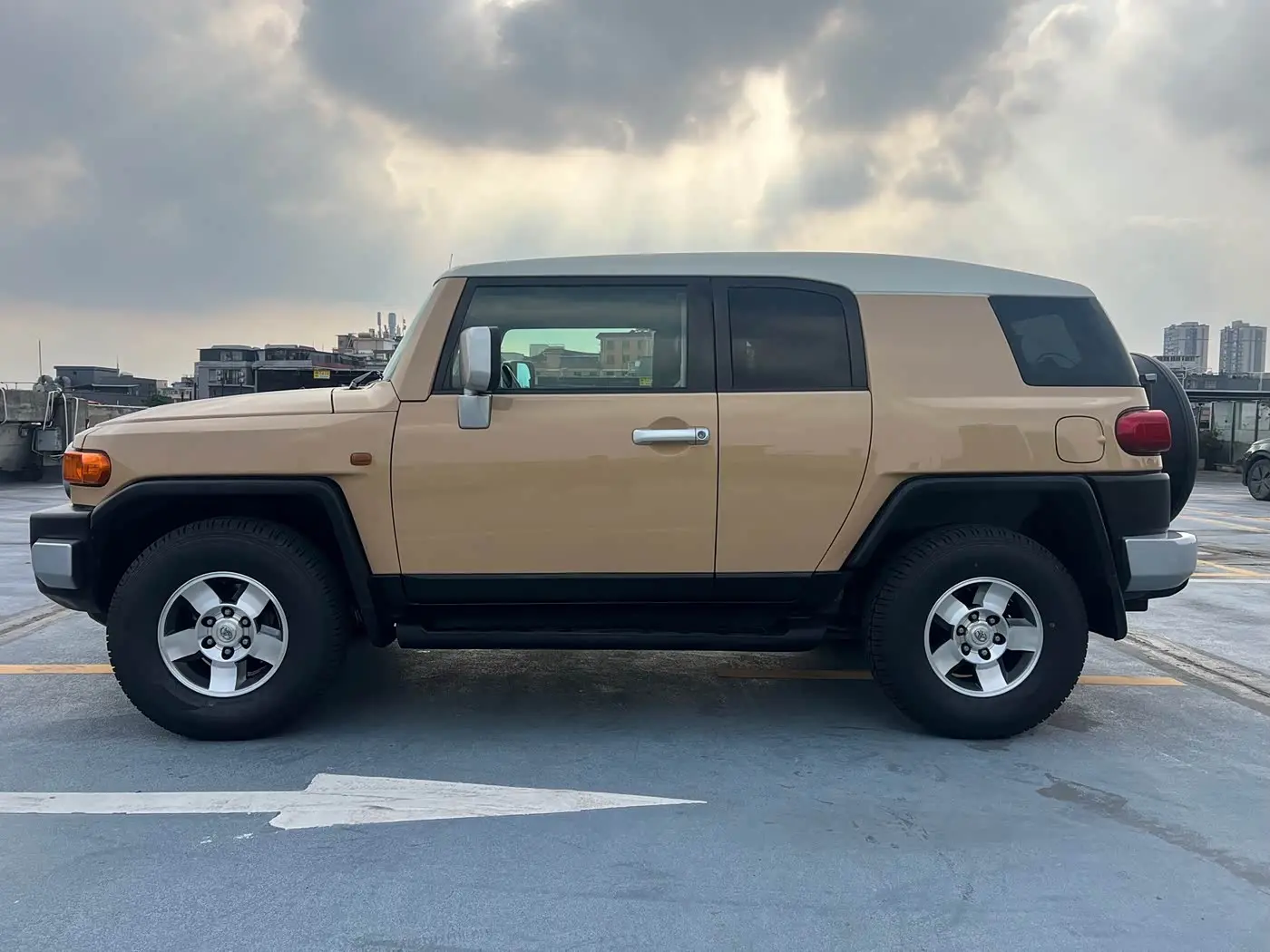 Toyota FJ Cruiser 2008 — Şəkil 8/18