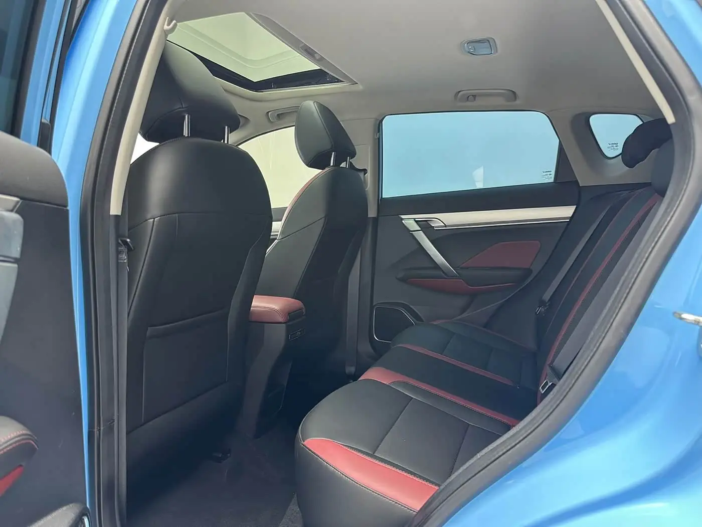 Geely Binyue 2022 — Photo 8/16