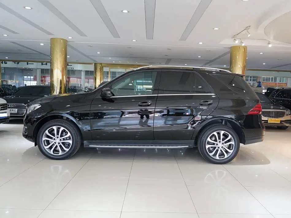 Mercedes-Benz GLE 2017 — Фото 14/17
