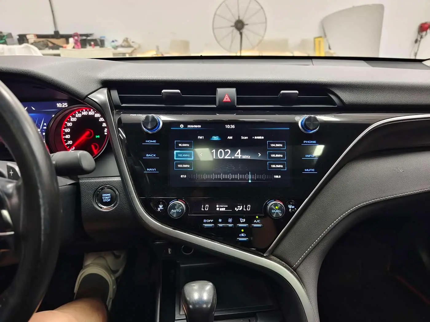 Toyota Camry 2020 — Фото 14/20