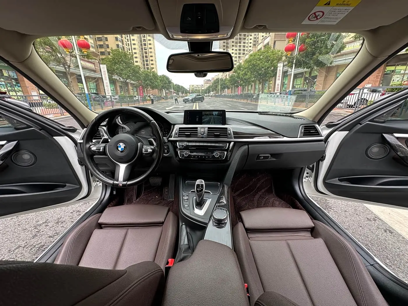 BMW 3 Series 2018 — Фото 17/20