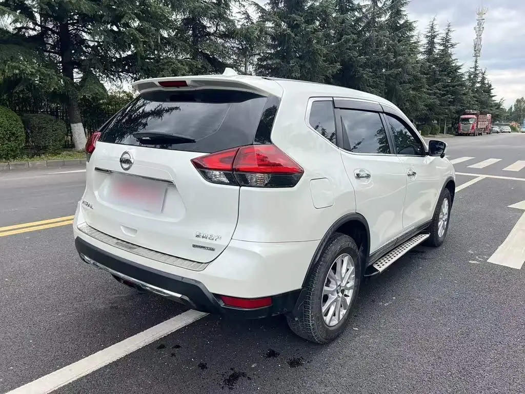 Nissan X-Trail 2019 — Фото 7/11