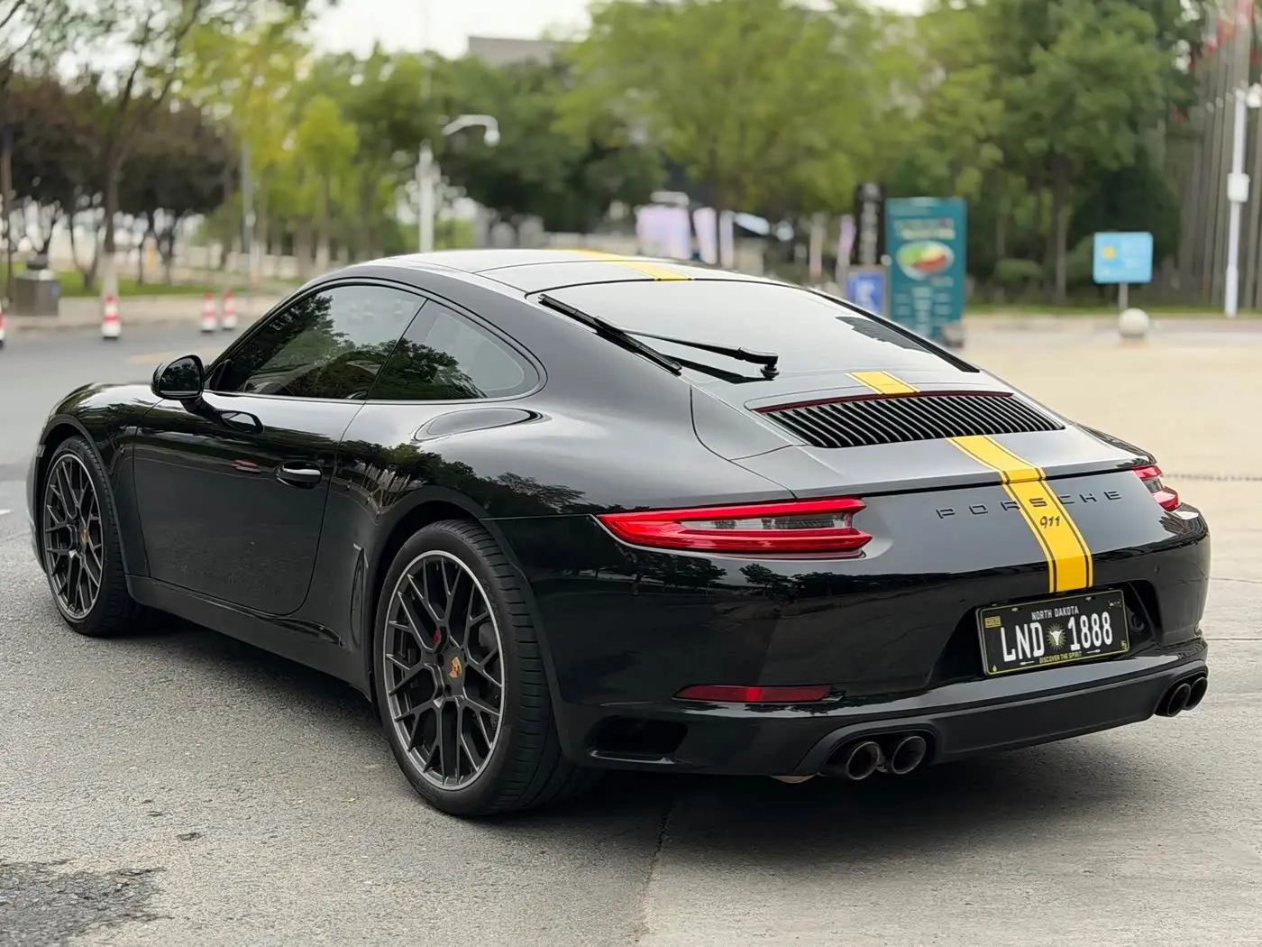 Porsche 911 2018 — Photo 5/19