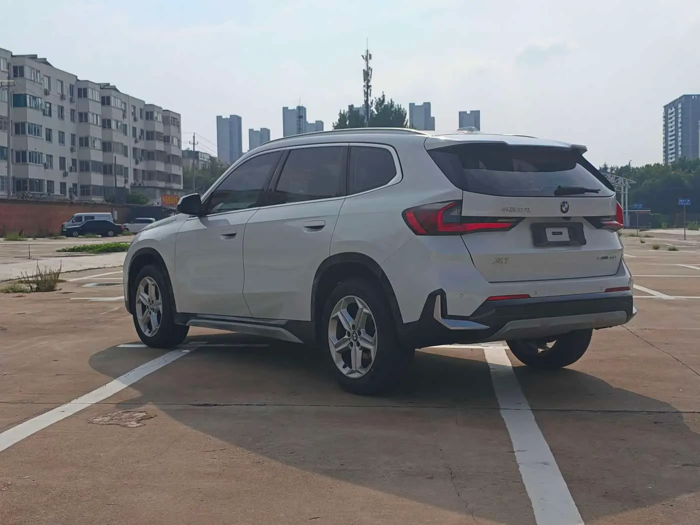 BMW X1 2023 — Photo 4/16