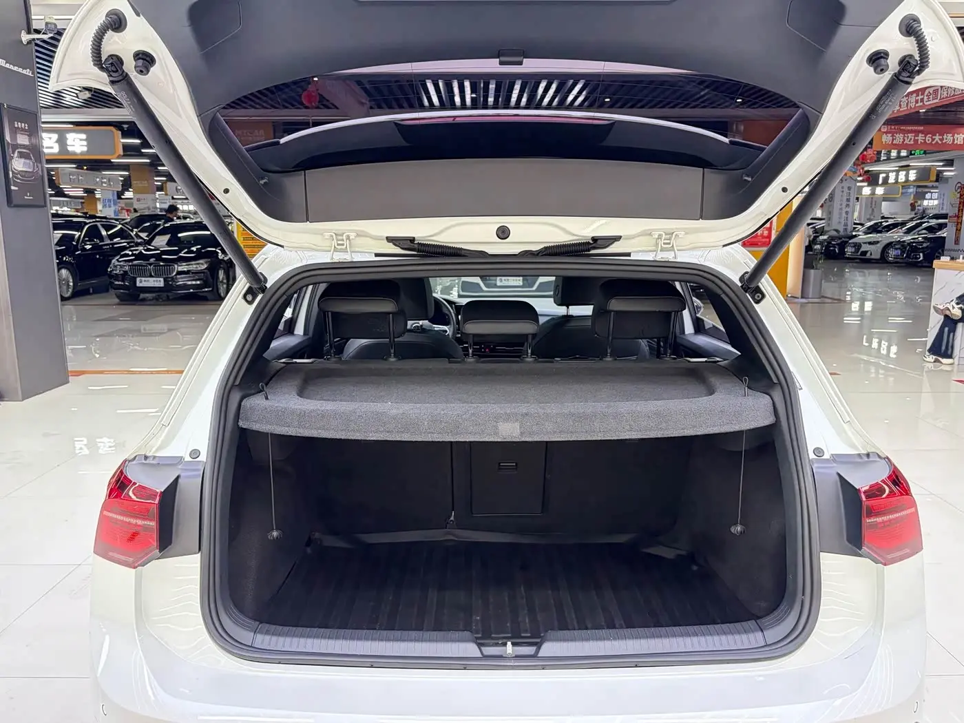 Volkswagen Golf 2021 — Photo 5/20