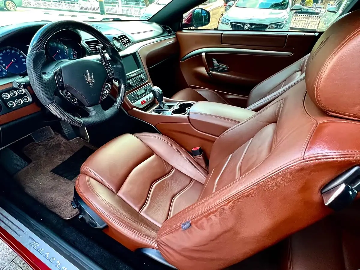 Maserati GranTurismo 2015 — Şəkil 4/11