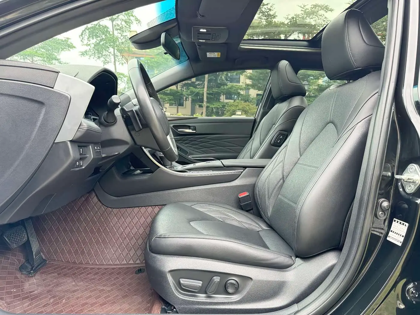 Toyota Avalon 2019 — Фото 13/20