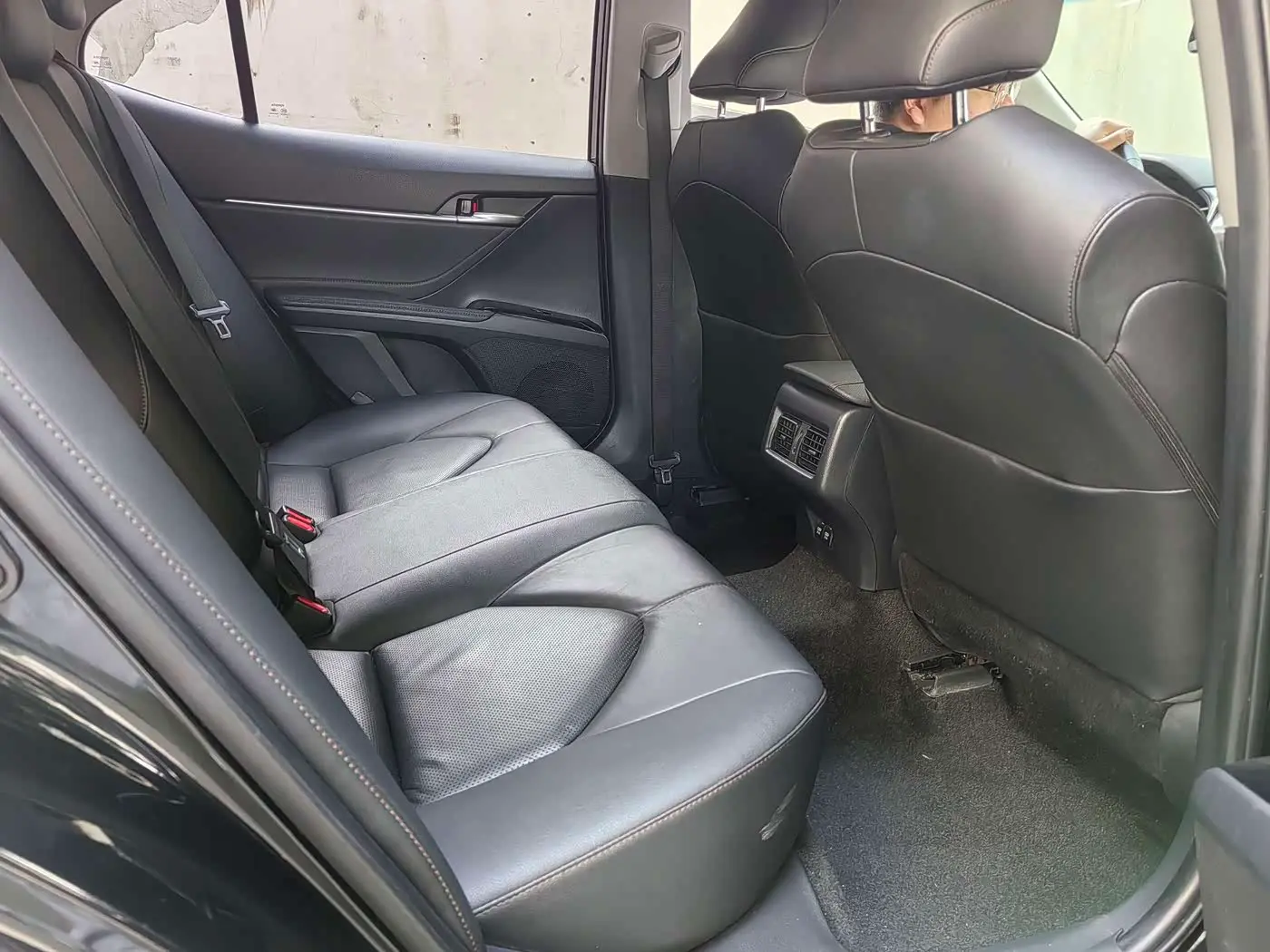 Toyota Camry 2019 — Photo 10/16