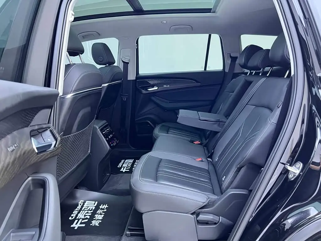 Audi Q6 2024 — Photo 17/20