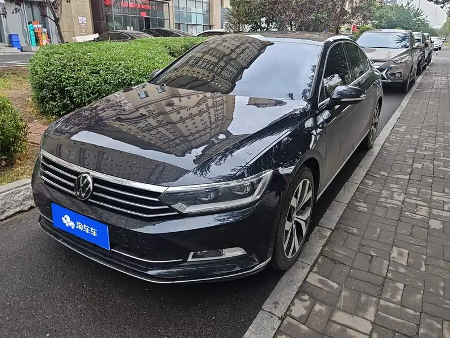 Volkswagen Magotan 2019 — Фото 1/16