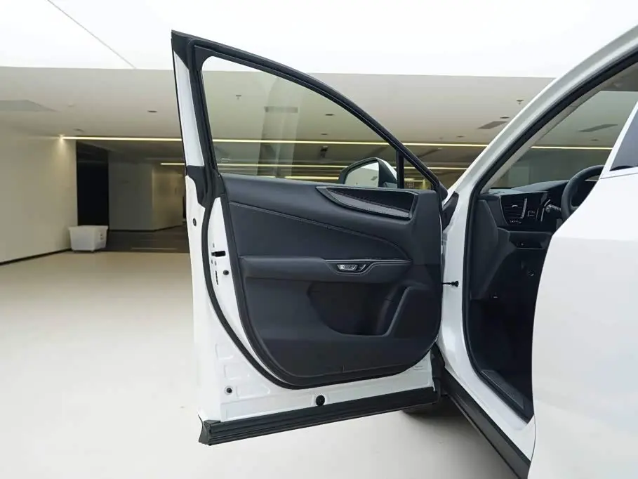 Lexus NX 2023 — Photo 16/20