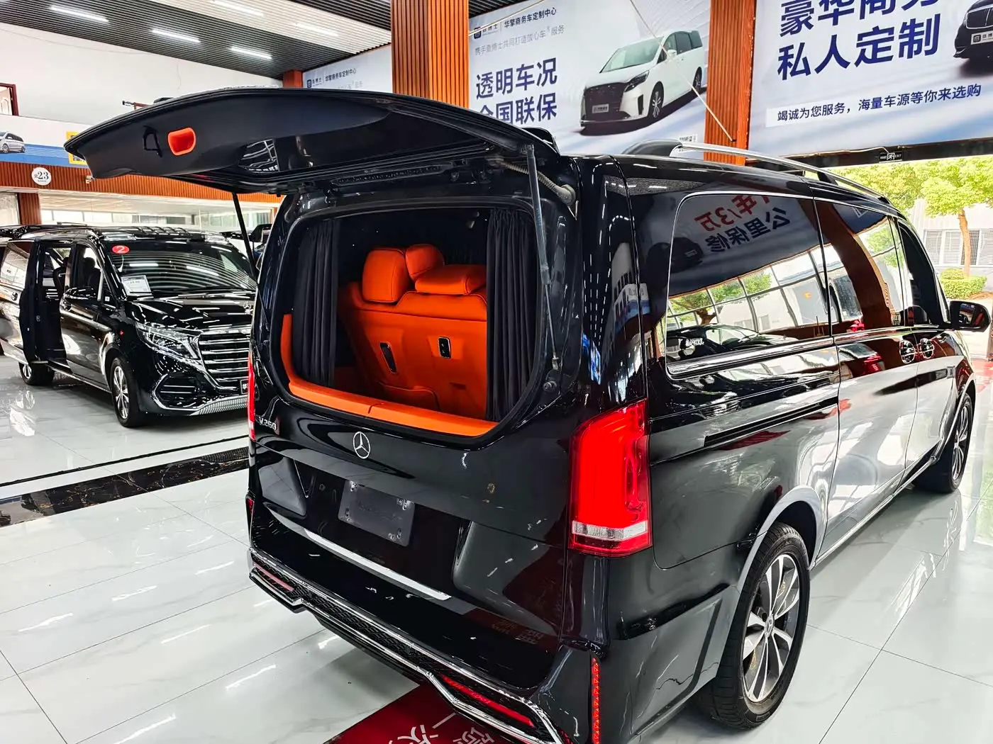 Mercedes-Benz V-Class 2021 — Фото 5/20