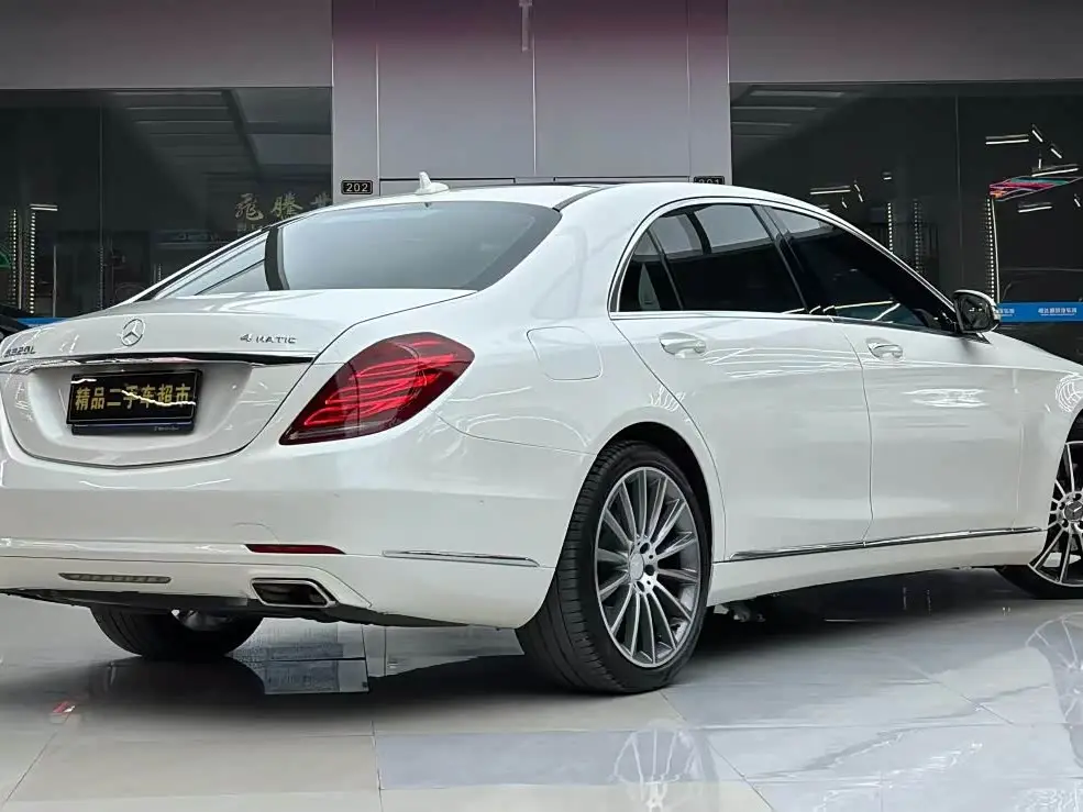 Mercedes-Benz S-Class 2015 — Photo 3/9
