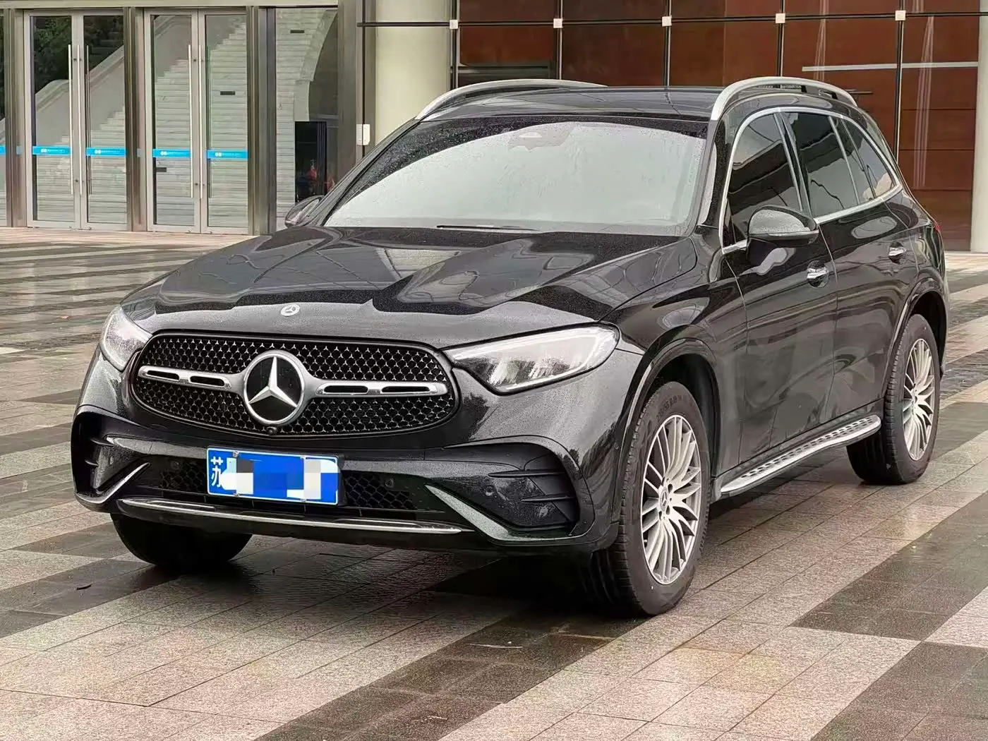 Mercedes-Benz GLC 2025 — Photo 1/9