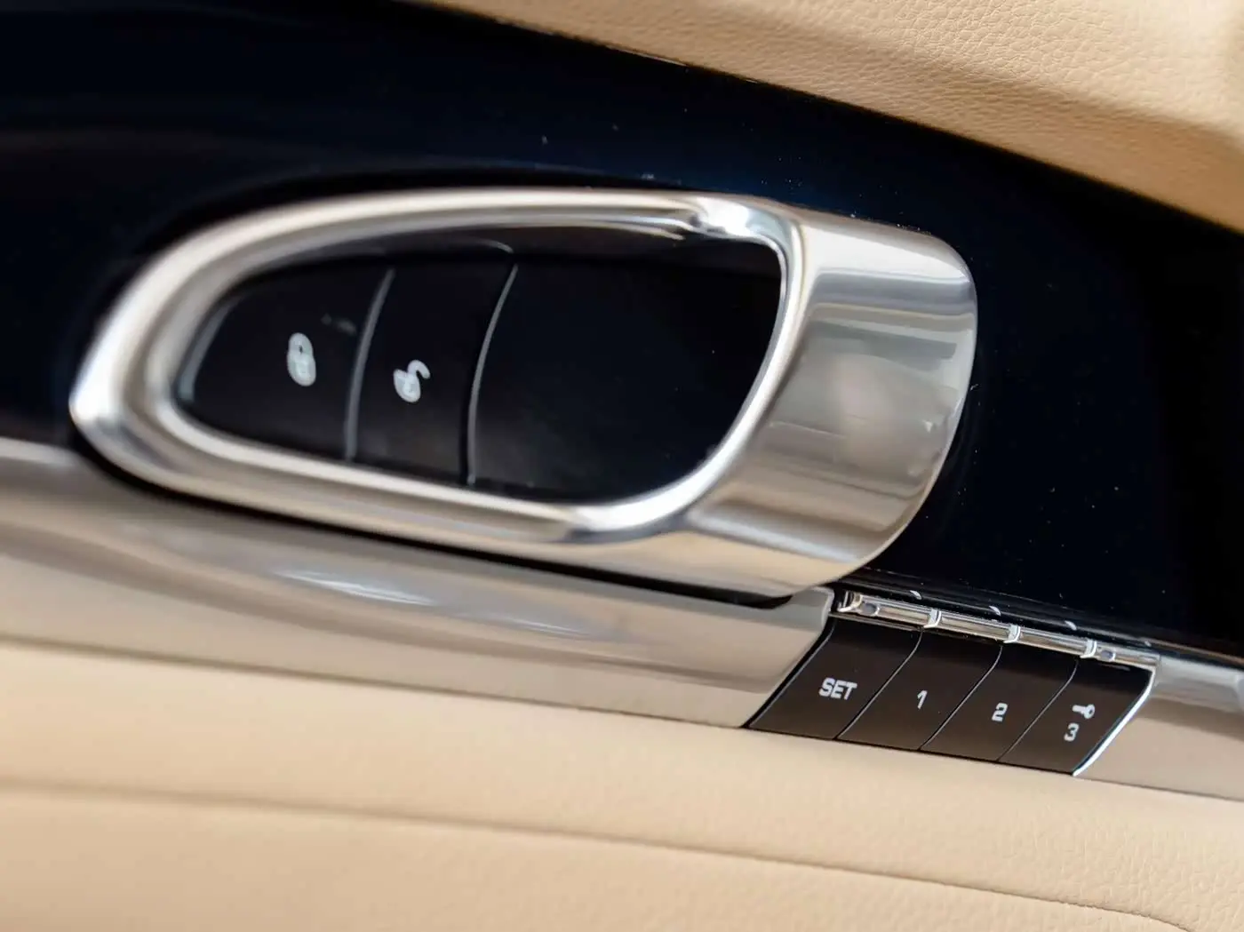 Porsche Panamera 2014 — Photo 14/20