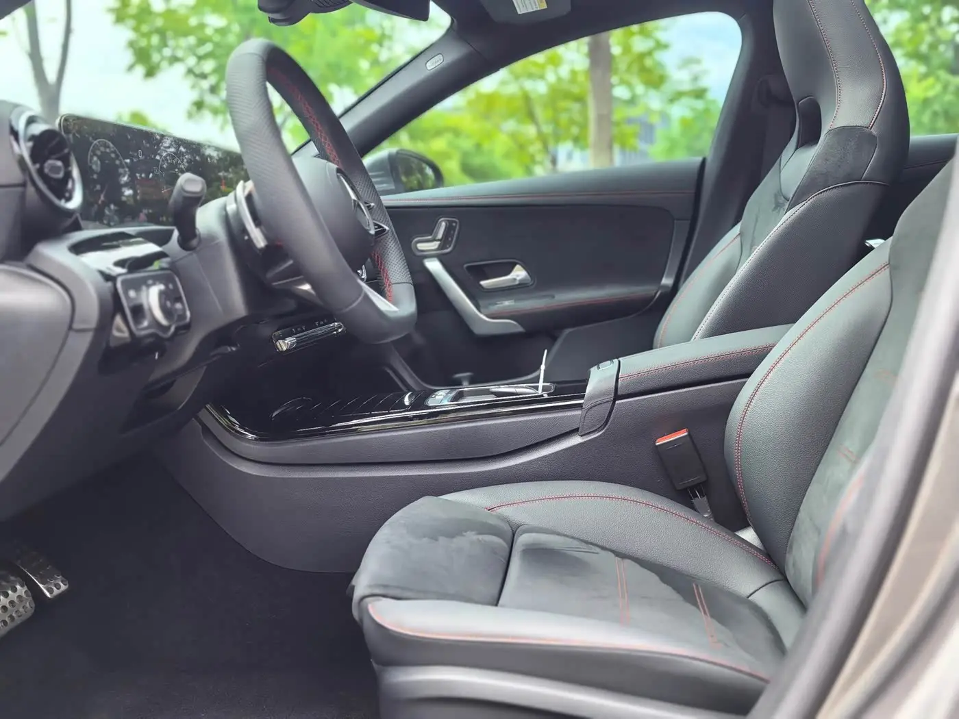 Mercedes-Benz CLA 2025 — Şəkil 6/20