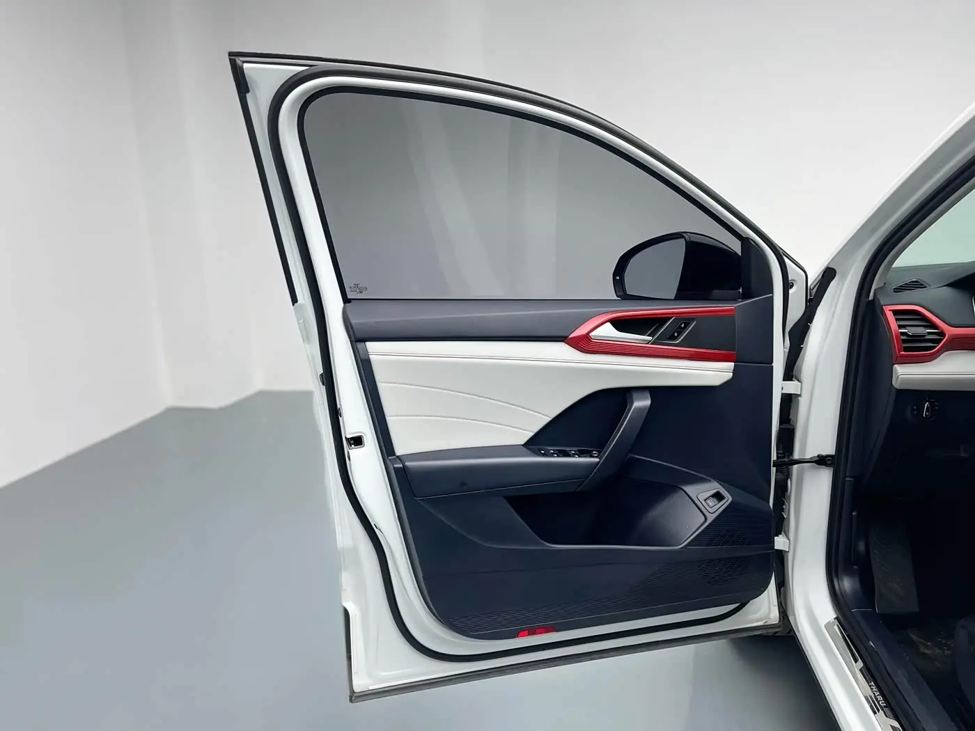 Volkswagen Tharu 2023 — Фото 19/20