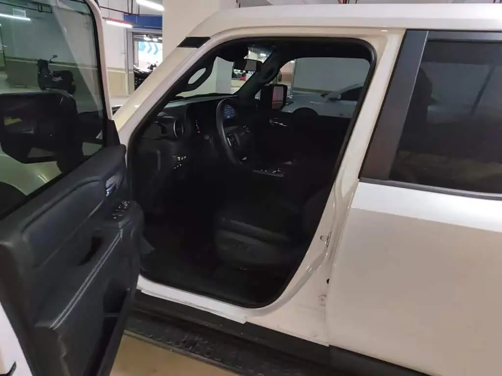 Toyota Prado 2024 — Photo 6/6