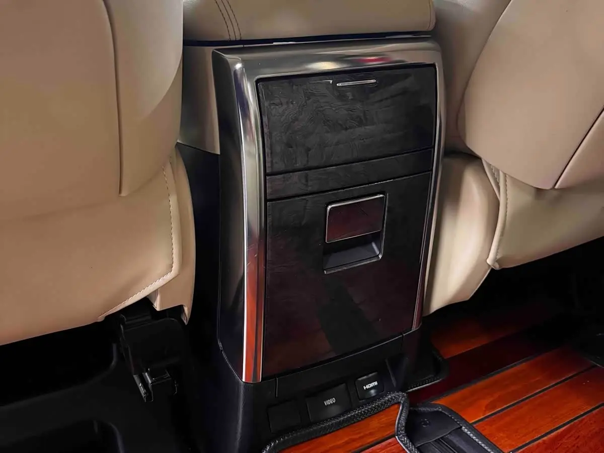 Toyota Alphard 2019 — Фото 12/20