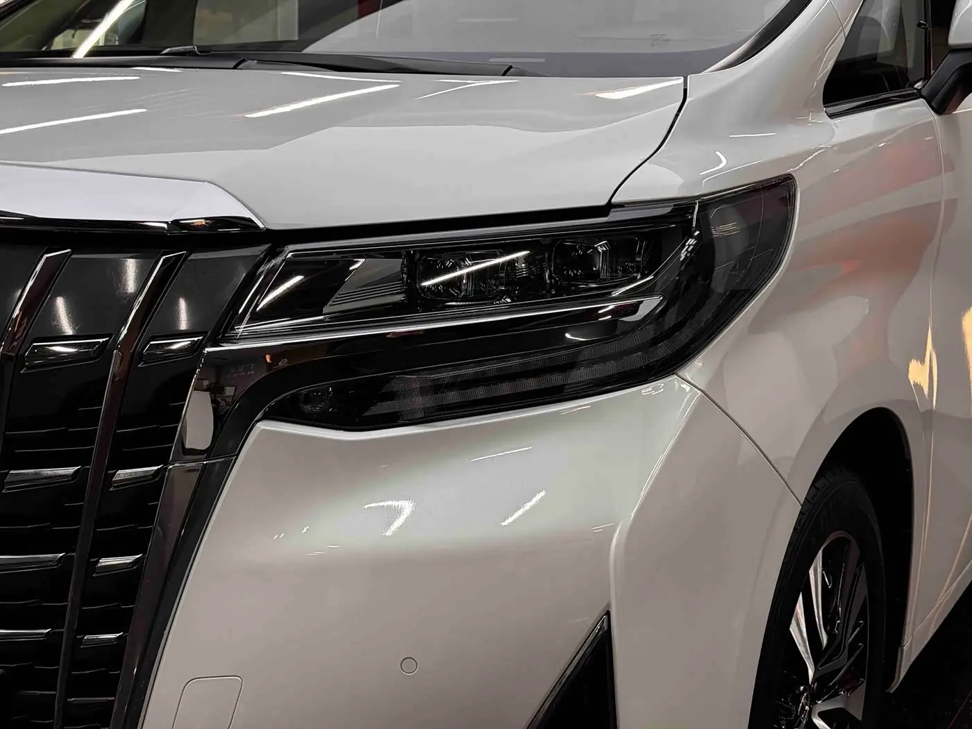 Toyota Alphard 2019 — Фото 4/20