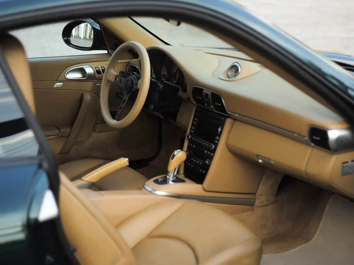 Porsche 911 2011 — Photo 11/15