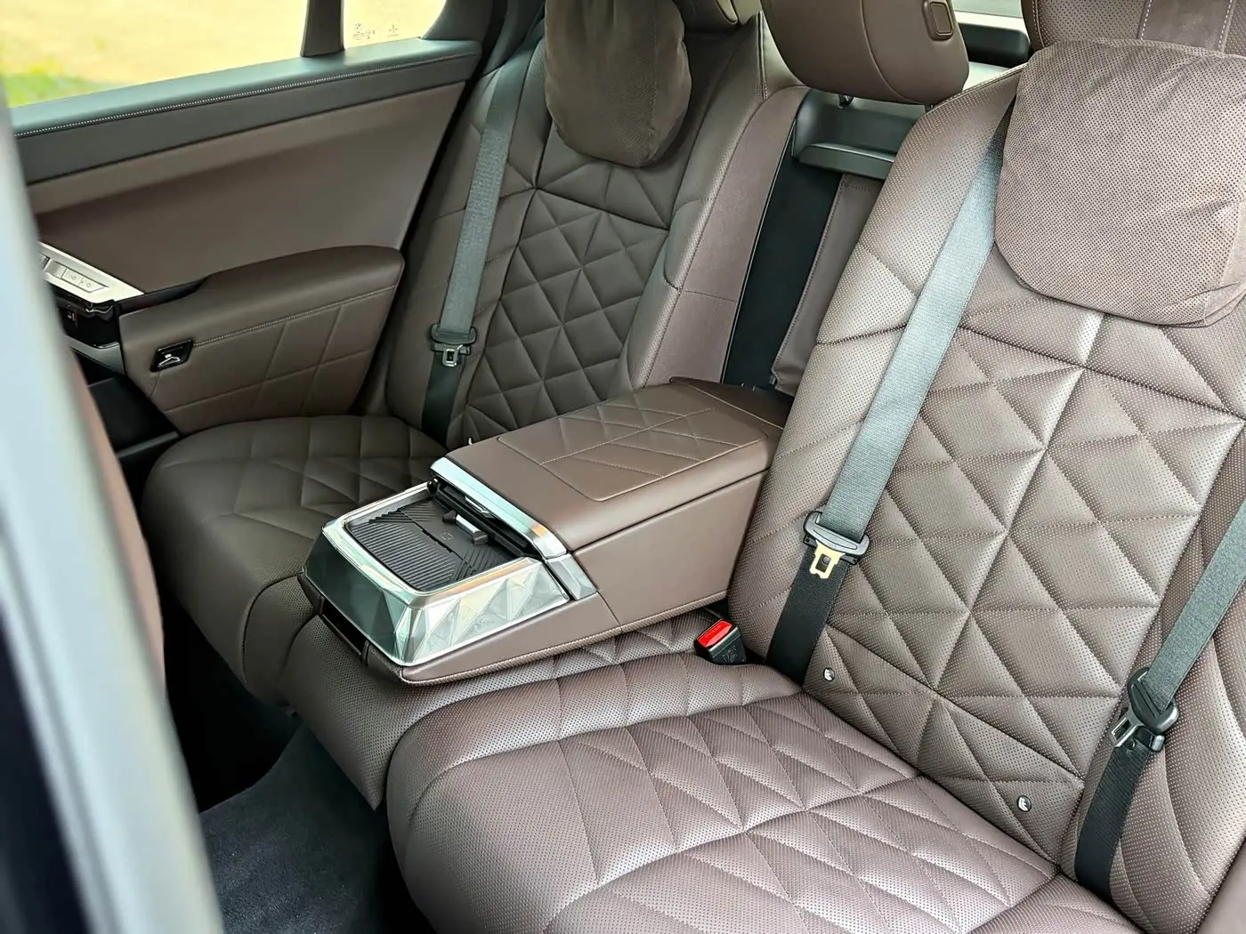 BMW 7 Series 2023 — Şəkil 8/20