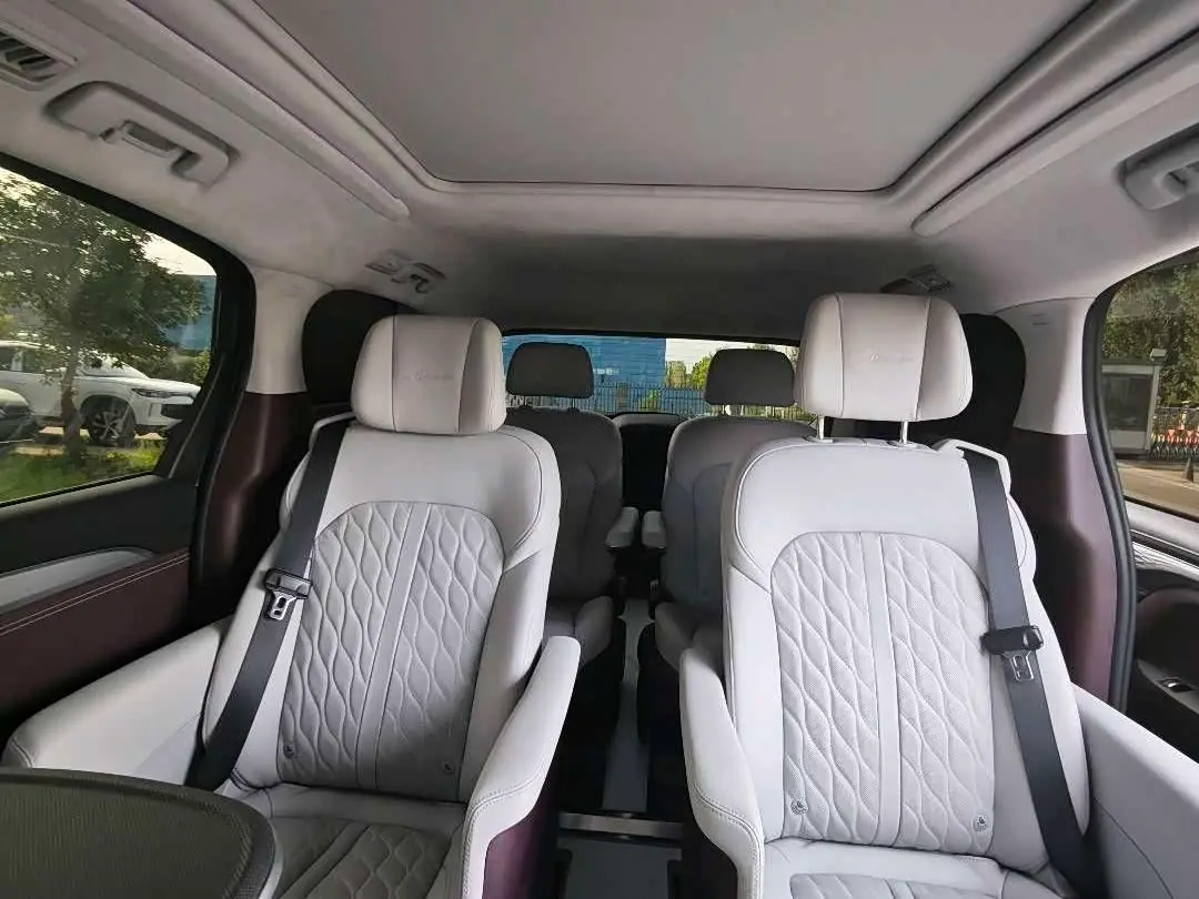 Buick GL8 2023 — Şəkil 10/20