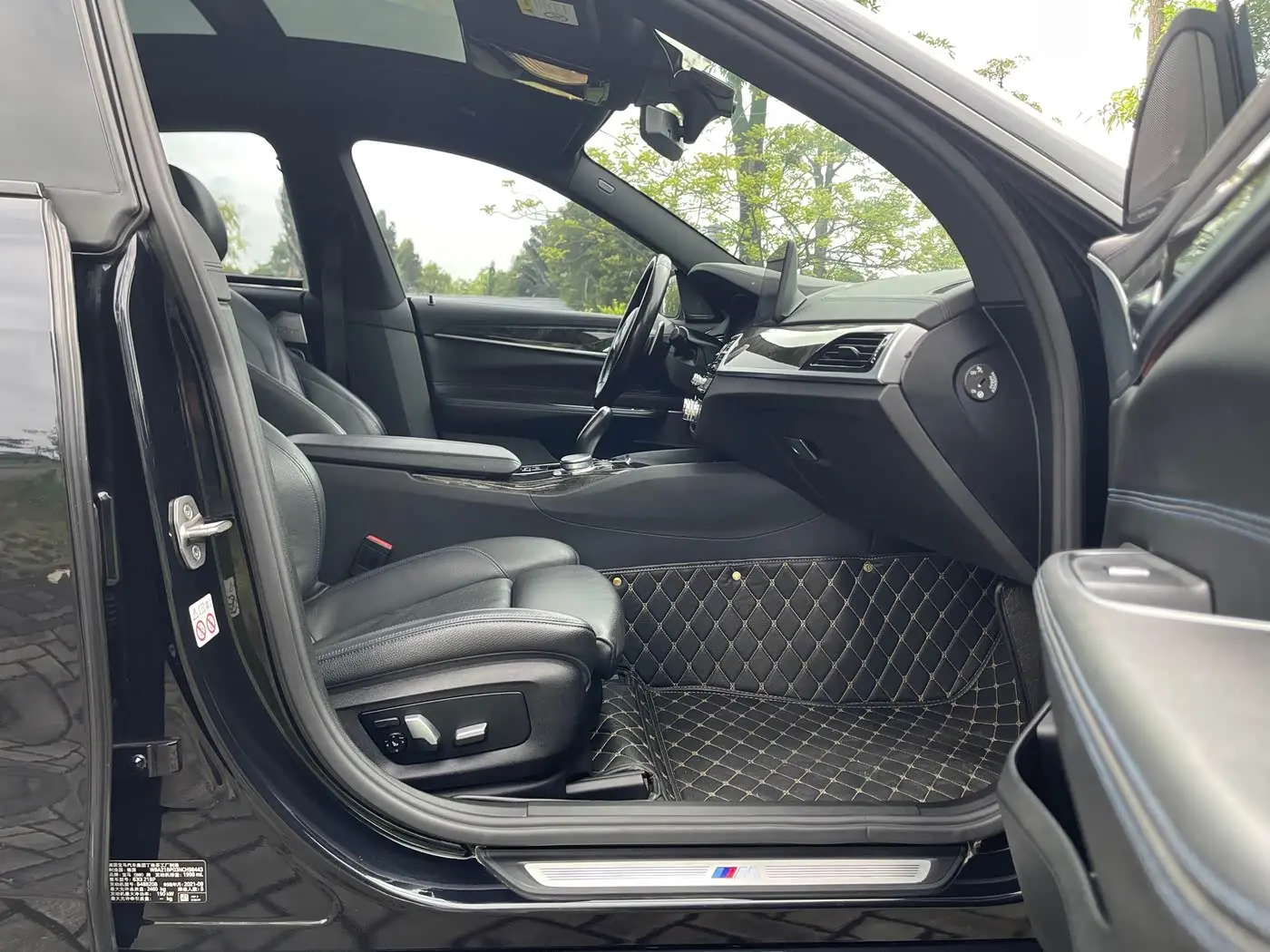 BMW 6 Series GT 2022 — Photo 13/20