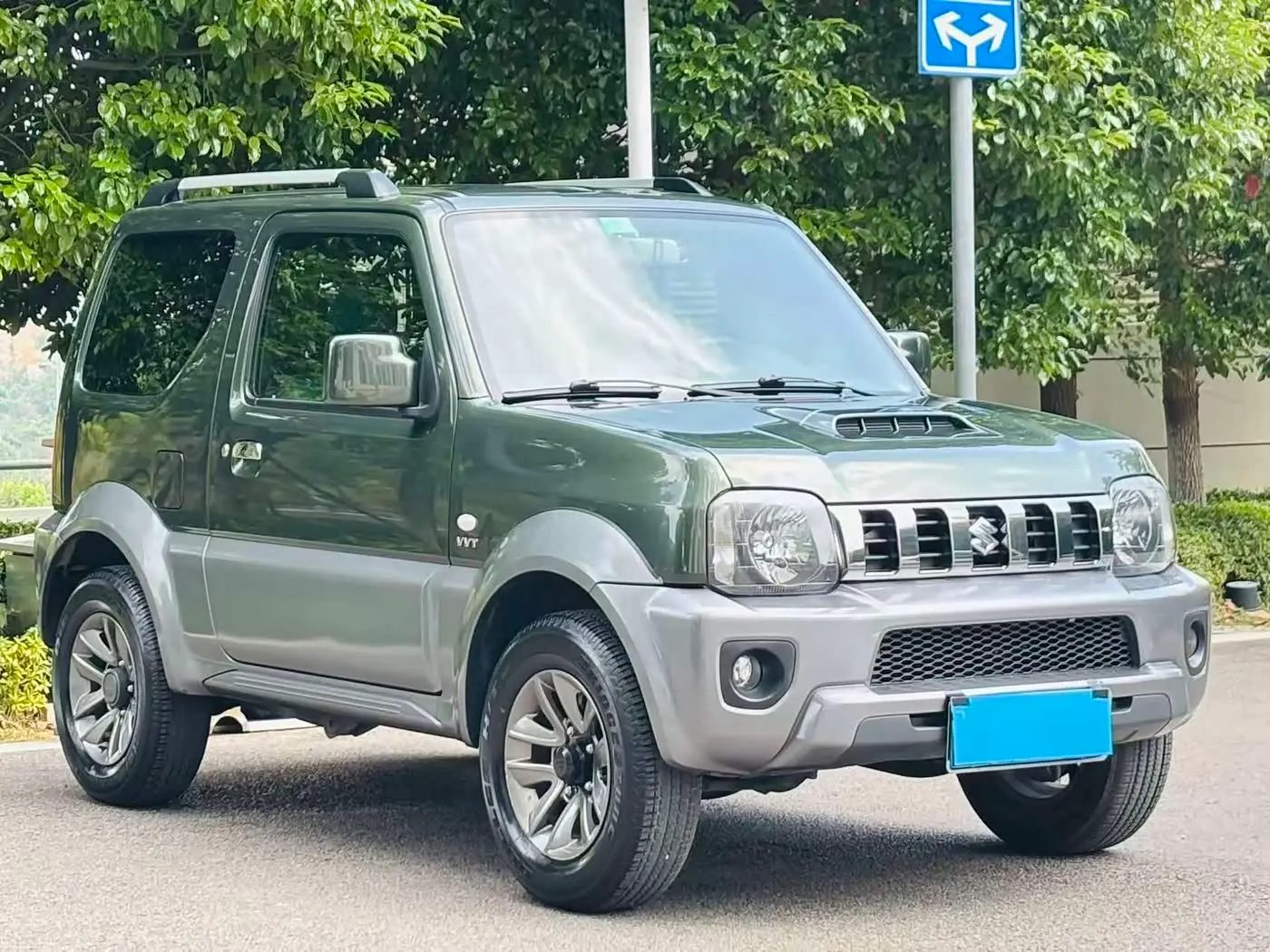 Suzuki Jimny 2017 — Photo 3/15