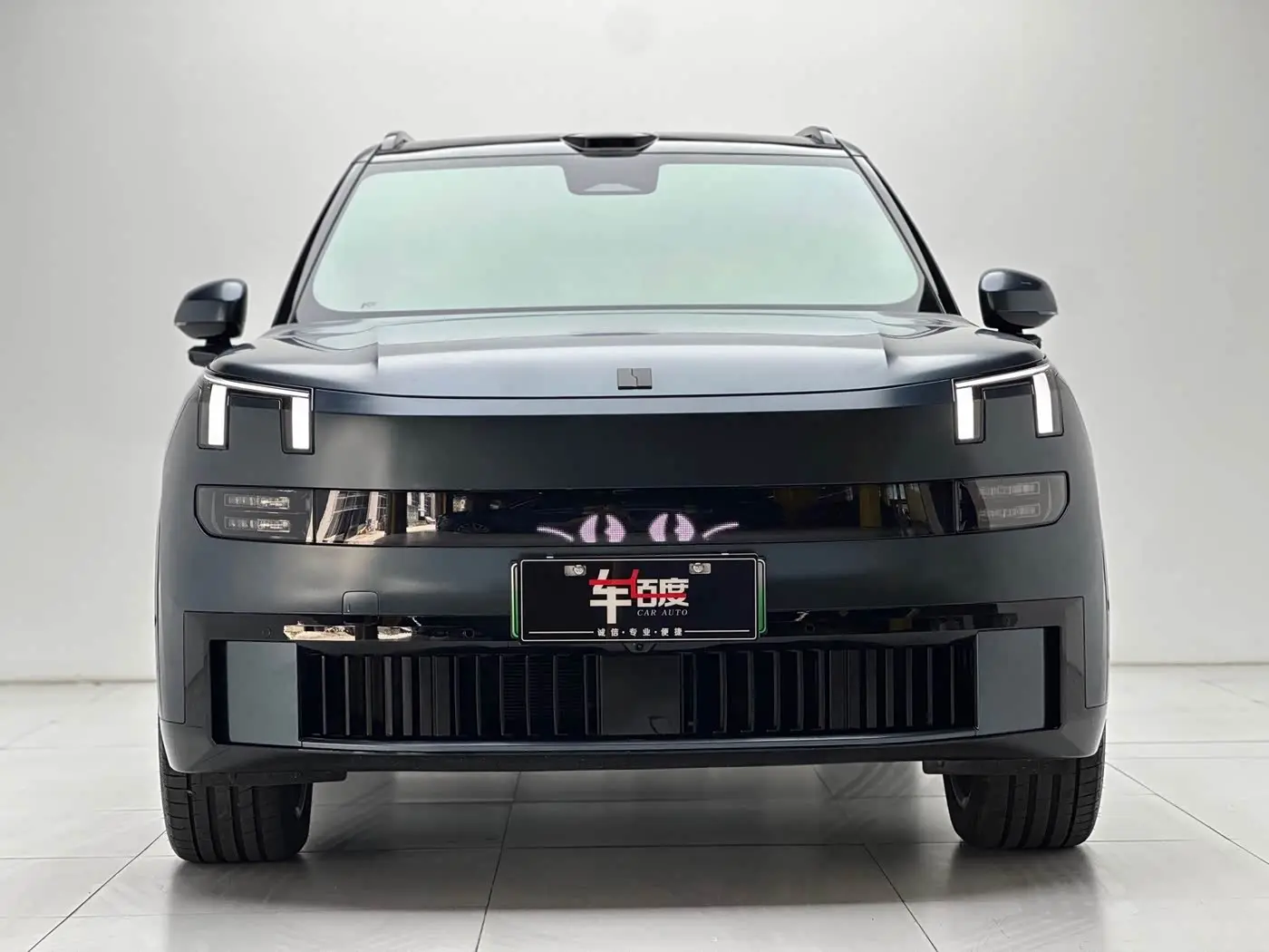 Lynk & Co 900 2025 — Photo 2/20