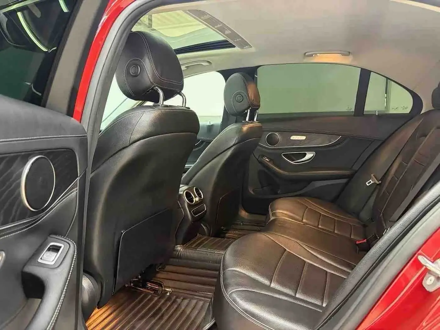 Mercedes-Benz C-Class 2020 — Photo 5/9