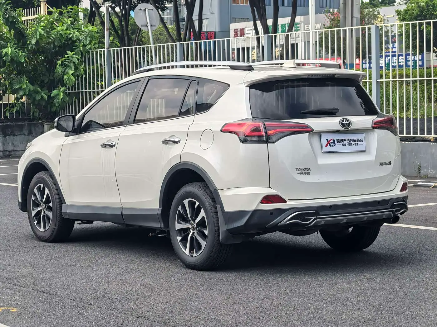Toyota RAV4 Rongfang 2017 — Фото 8/20