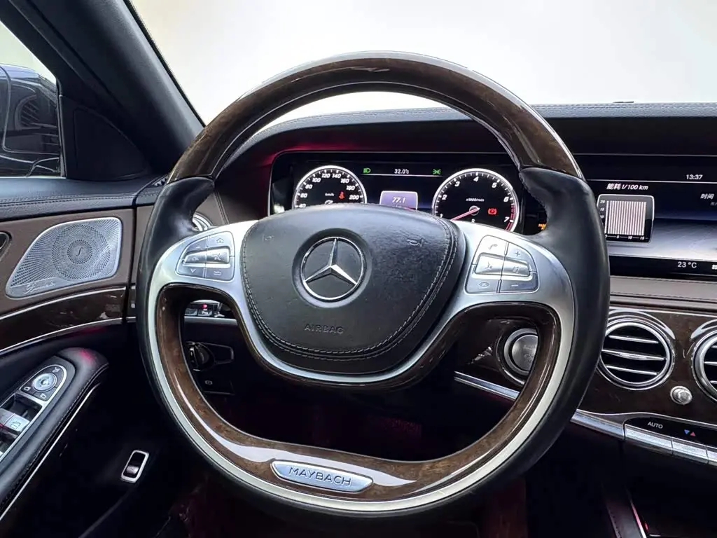 Mercedes-Benz Maybach S-Class 2016 — Фото 14/20