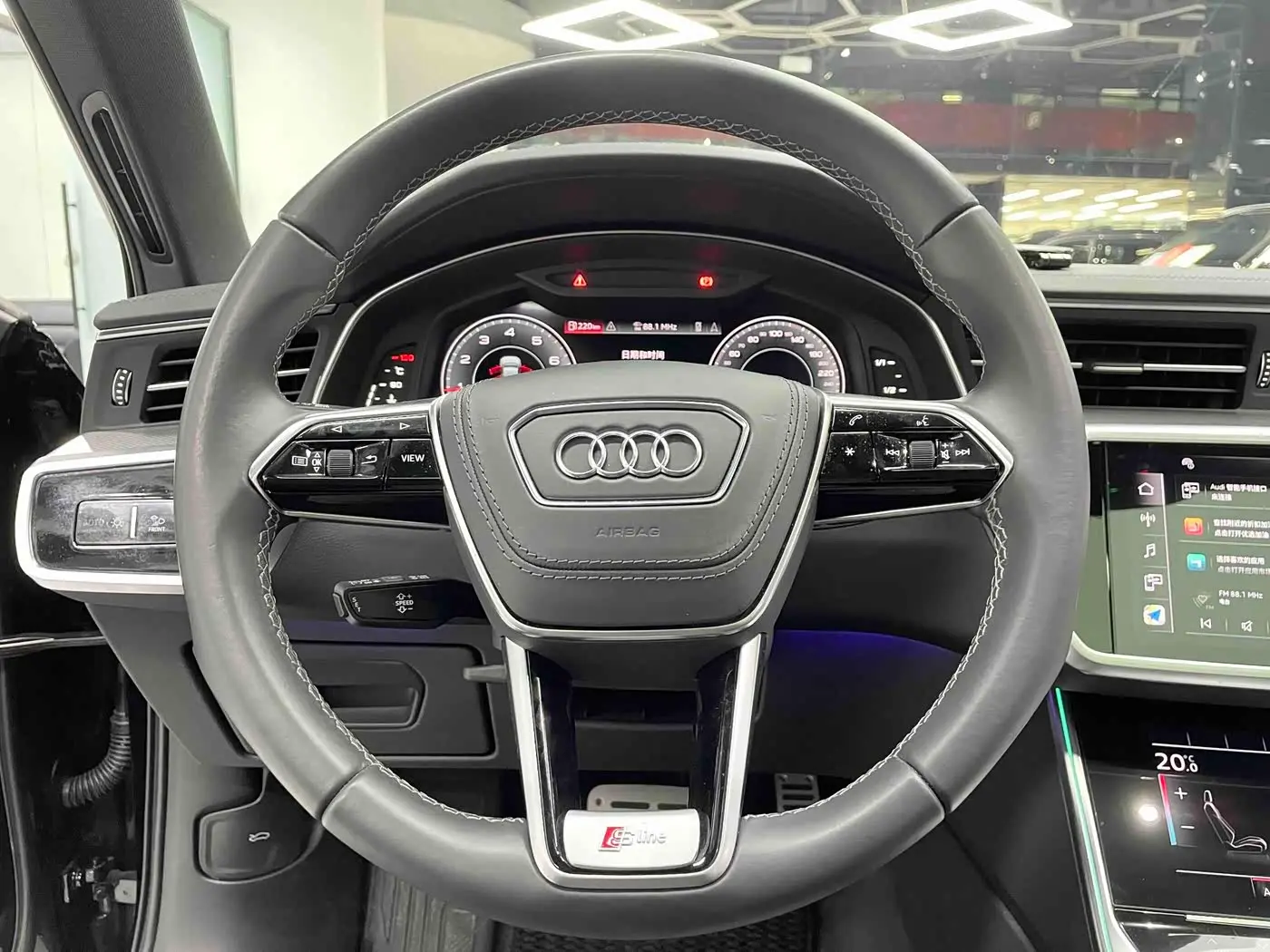 Audi A6L 2024 — Photo 13/18