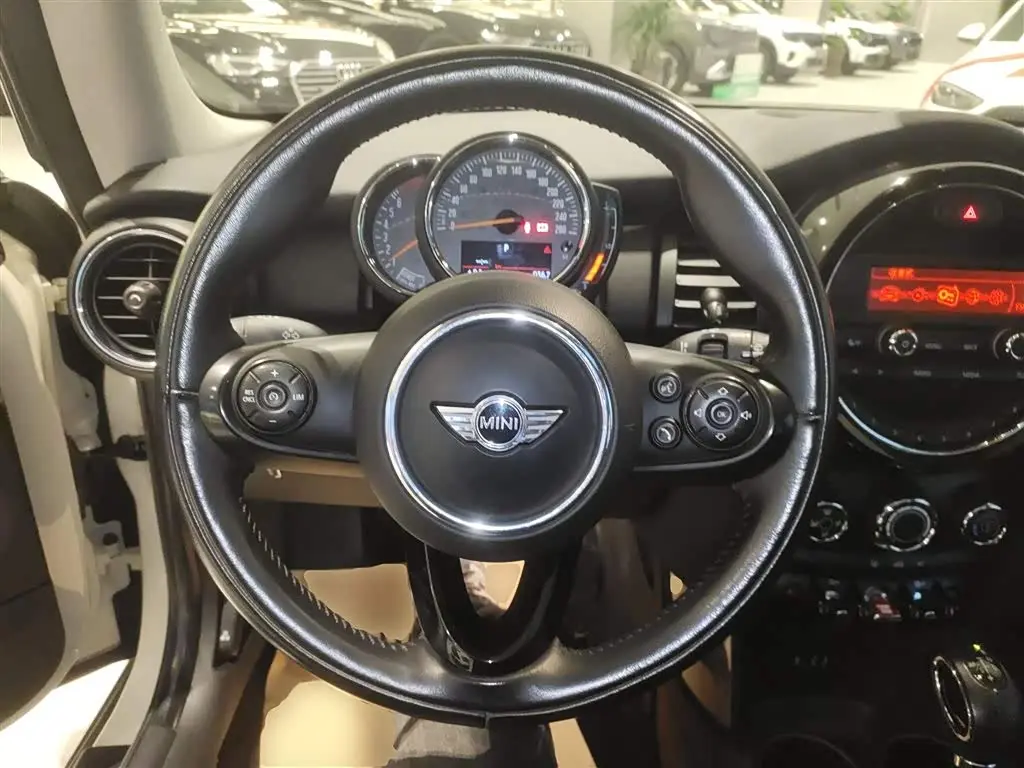 MINI MINI 2018 — Photo 11/20
