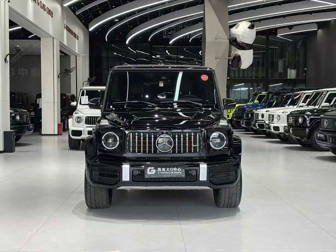 Mercedes-Benz G-Class 2019 — Фото 2/11
